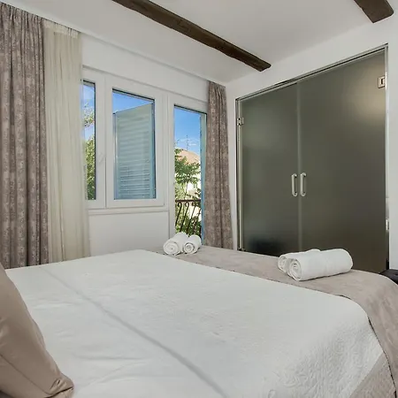 Cherry-old Town * Split