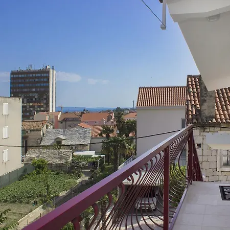 Cherry-Old Town Apartman