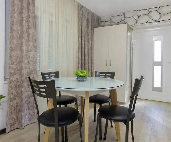 Cherry-old Town Split