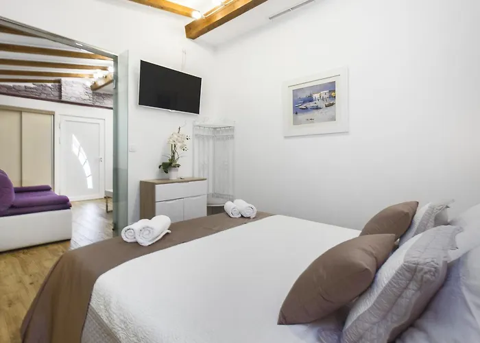 Cherry-old Town * Split