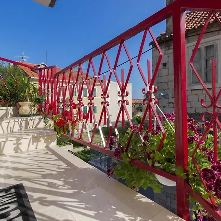 Cherry-Old Town Split