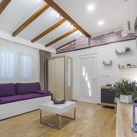 Appartement Cherry-old Town *