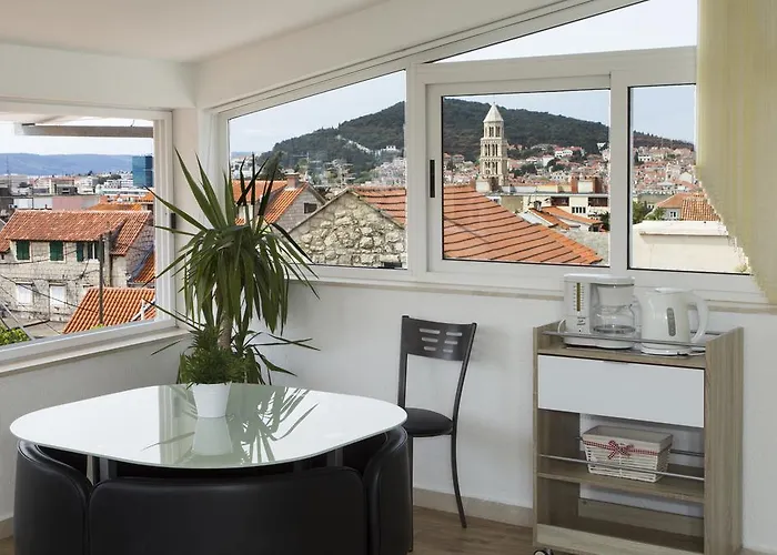 Daire Cherry-old Town